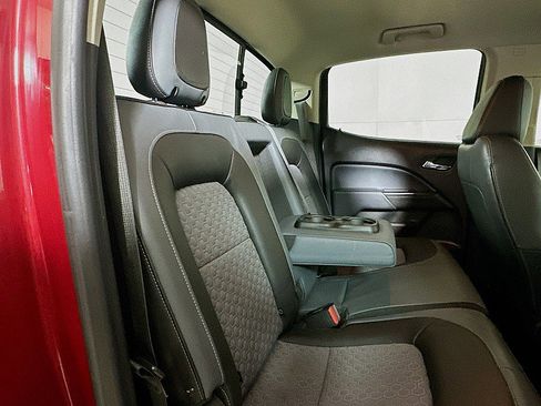 Used 2018 Chevrolet Colorado Z71 image 27