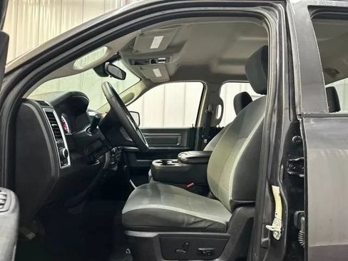 Used 2023 RAM 1500 Classic SLT w/ Protection Group AWD/4WD image 10