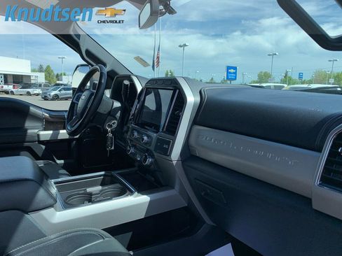 Used 2022 Ford F250 Lariat w/ Lariat Value Package AWD/4WD image 14