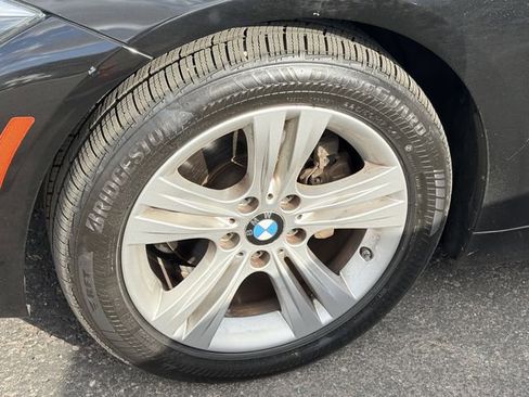 Used 2017 BMW 330i Sedan image 4