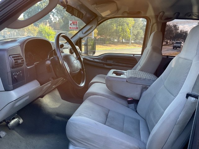 Used 2005 Ford F250 XLT AWD/4WD image 9