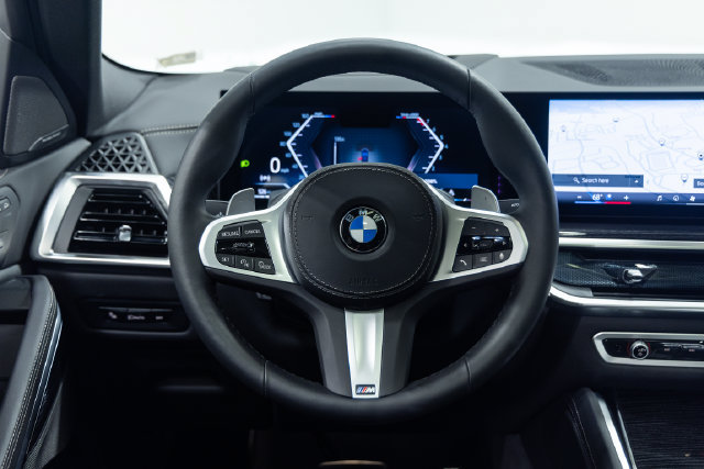 Certified 2026 BMW X6 xDrive40i AWD/4WD image 13