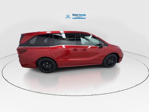 Certified 2025 Honda Odyssey Sport-L image 3