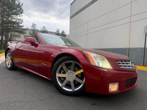 Used 2004 Cadillac XLR RWD image 6