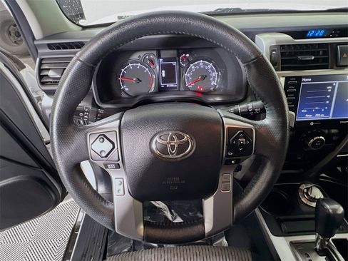 Certified 2020 Toyota 4Runner SR5 image 11