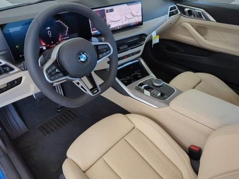 Used 2025 BMW 430i Coupe w/ M Sport Package RWD image 4