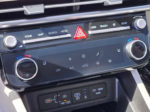 Certified 2025 Hyundai Tucson SEL AWD/4WD image 36