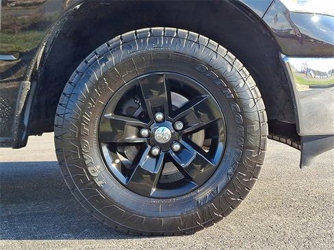 Used 2020 RAM 1500 Express w/ Trailer Tow Group w/ Express image 7