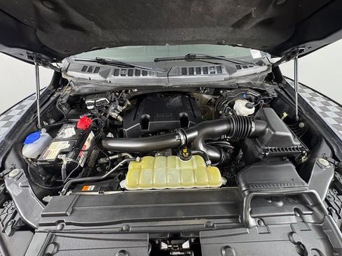 Used 2019 Ford F150 Lariat w/ Equipment Group 502A Luxury AWD/4WD image 30