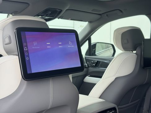 New 2025 Cadillac Escalade IQ Sport 1 w/ LPO, ONYX Package image 13