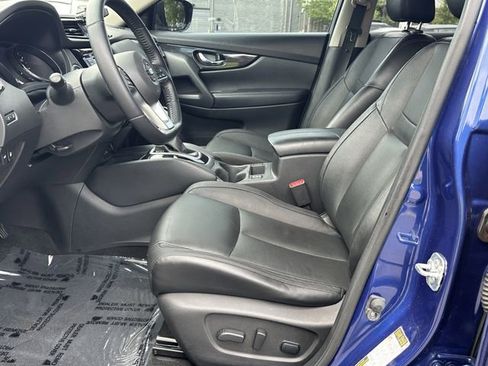 Used 2018 Nissan Rogue SL FWD image 11