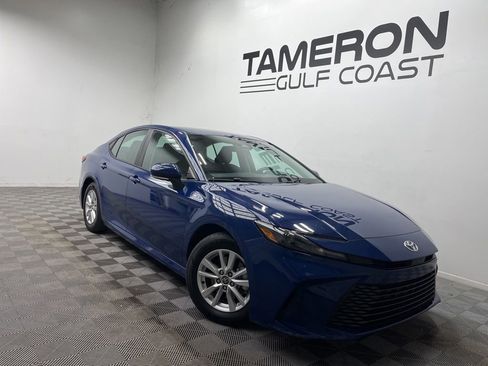 Used 2025 Toyota Camry LE FWD image 1
