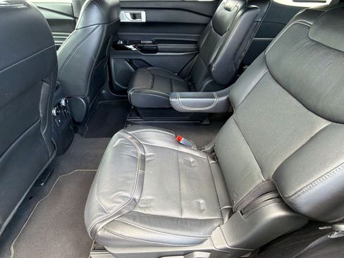 Used 2022 Ford Explorer ST w/ Equipment Group 401A RWD image 24