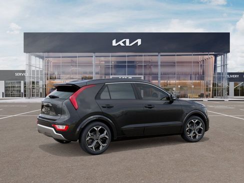 New 2025 Kia Niro EX Touring image 6