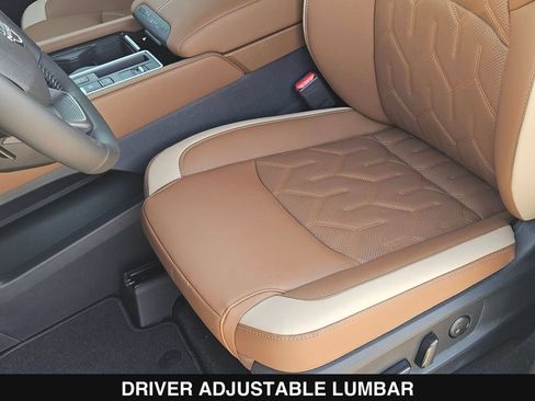 New 2026 Nissan Pathfinder Platinum FWD image 16