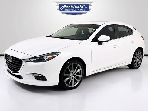 Used 2018 MAZDA MAZDA3 Grand Touring w/ Premium Equipment Package image 3