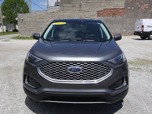 Used 2024 Ford Edge SEL w/ Convenience Package AWD/4WD image 3