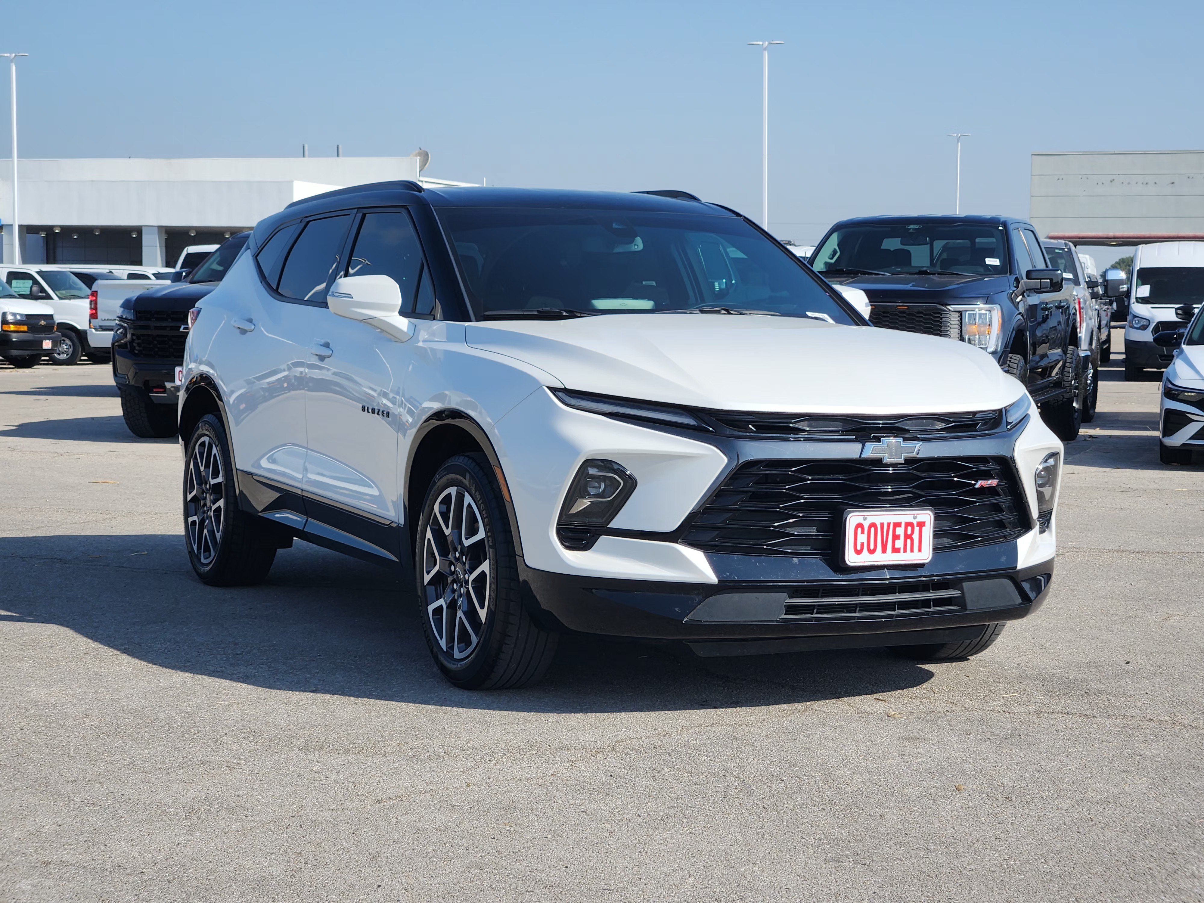 Used 2024 Chevrolet Blazer RS FWD image 3