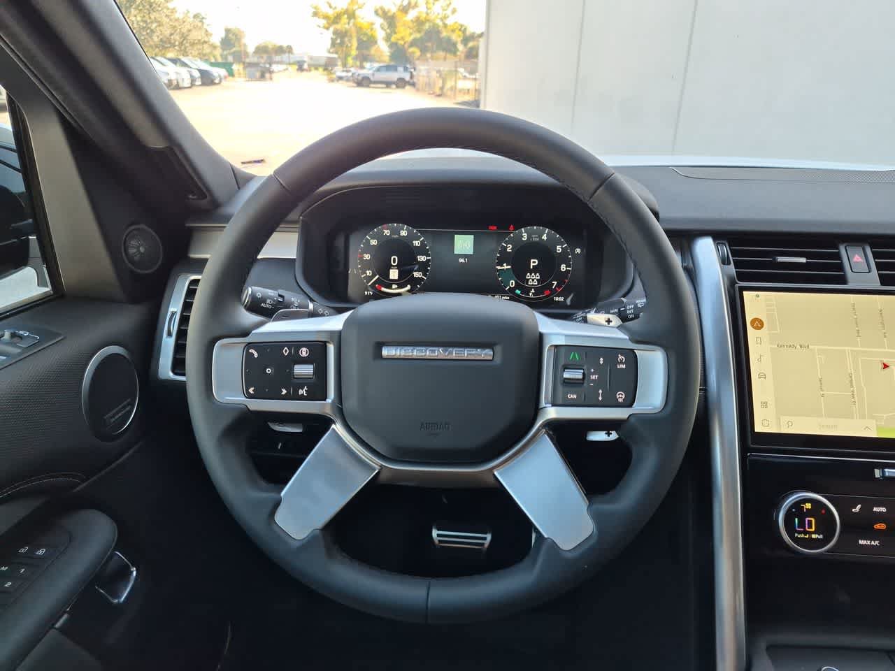New 2026 Land Rover Discovery Limited Edition AWD/4WD image 25
