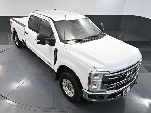 Used 2024 Ford F350 XLT w/ FX4 Off-Road Package image 54