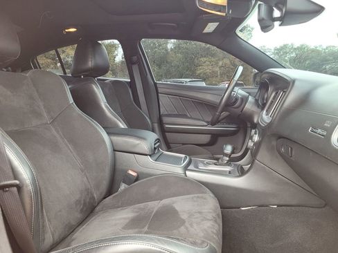 Used 2023 Dodge Charger R/T w/ Plus Group image 32