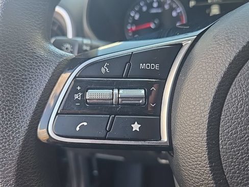 Used 2024 Kia Forte LXS FWD image 16
