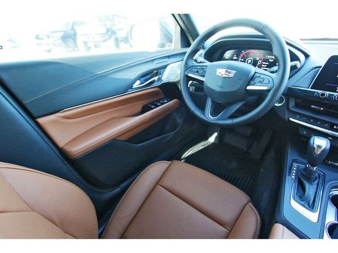 New 2025 Cadillac CT4 Premium Luxury image 8