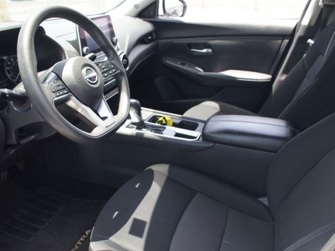 Used 2024 Nissan Sentra SV FWD image 11