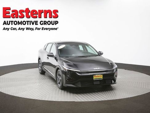 Used 2025 Kia K4 LXS image 50