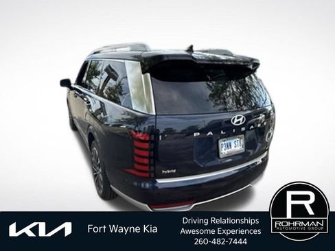 Used 2026 Hyundai Palisade Calligraphy AWD/4WD image 3