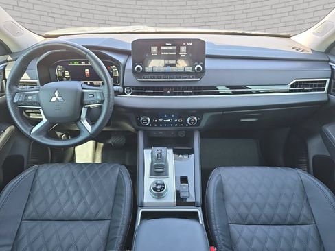 Used 2023 Mitsubishi Outlander SEL AWD/4WD image 10