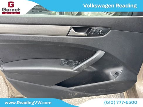 Used 2015 Volkswagen Passat TDI SE image 13