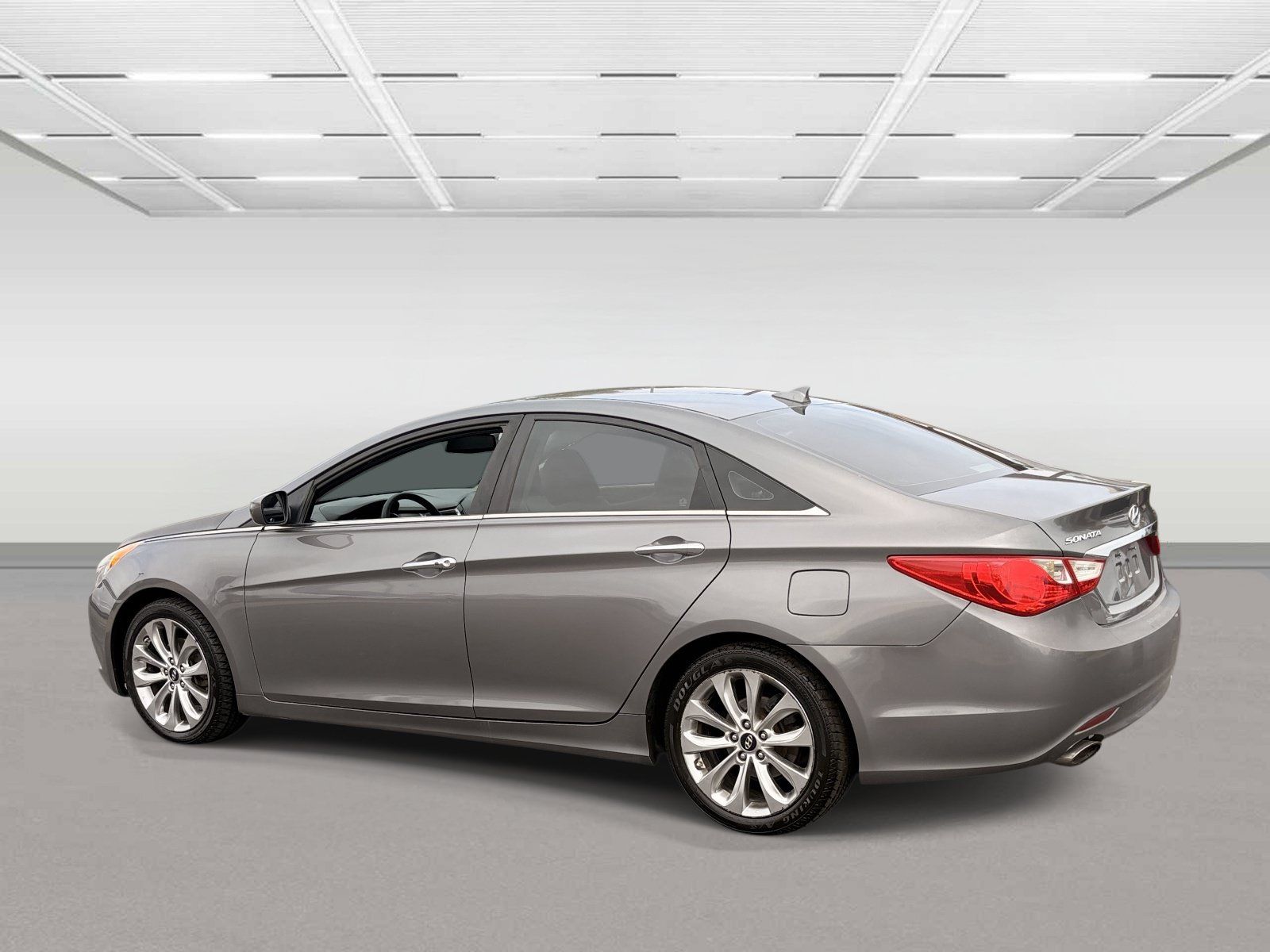 Used 2013 Hyundai Sonata SE FWD image 3