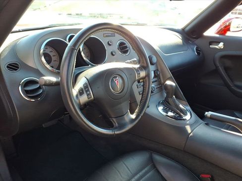 Used 2006 Pontiac Solstice Convertible w/ Premium Package image 8