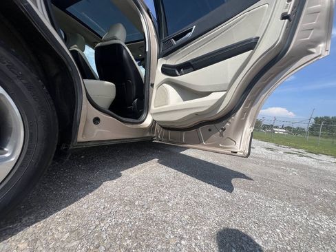 Used 2020 Ford Edge Titanium w/ Equipment Group 301A AWD/4WD image 16