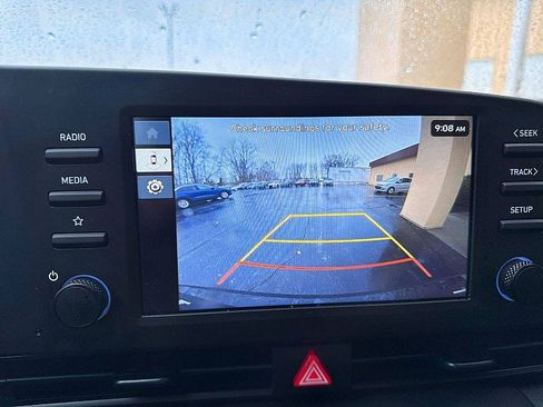 Used 2025 Hyundai Elantra Sport image 14