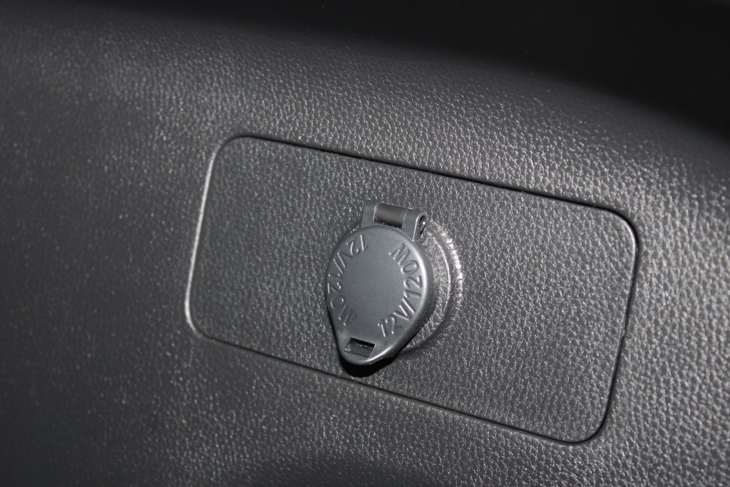 Used 2023 Toyota RAV4 XLE FWD image 29
