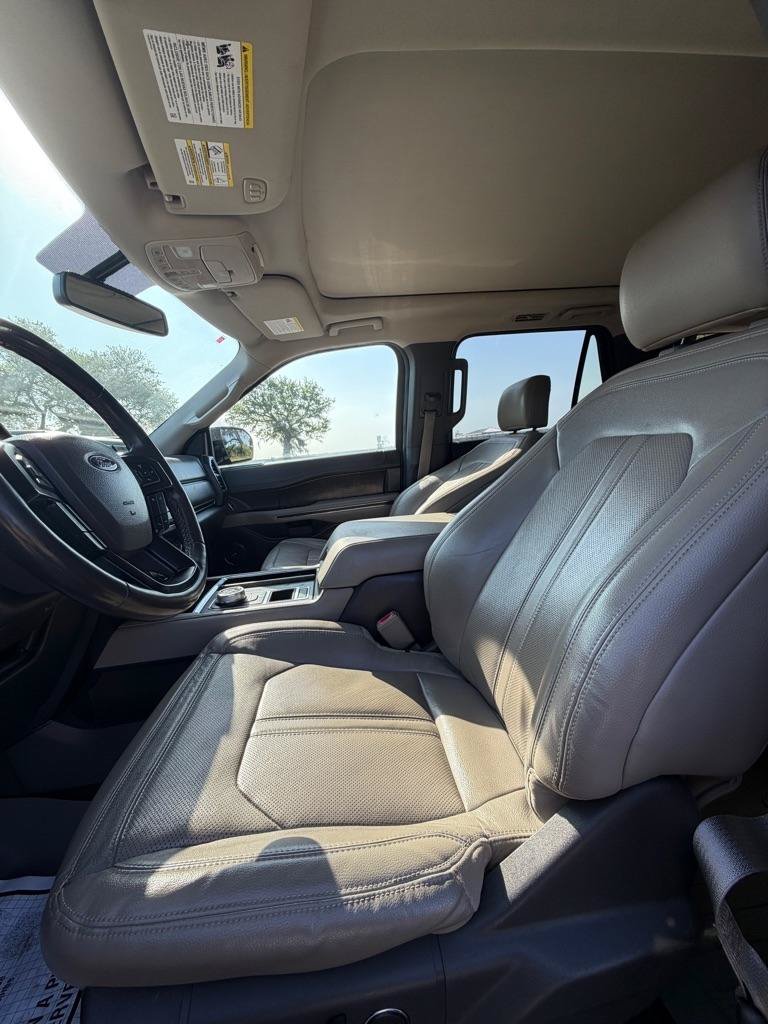 Used 2019 Ford Expedition Max Limited RWD image 10