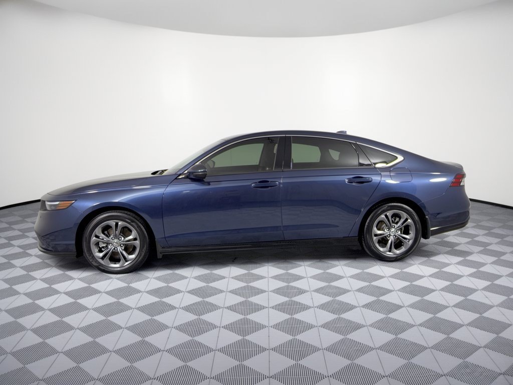 Certified 2025 Honda Accord EX-L image 2