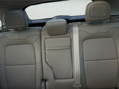 Used 2022 Lincoln Corsair FWD w/ Premium Package image 22