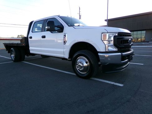 Used 2020 Ford F350 XL w/ Power Equipment Group image 4