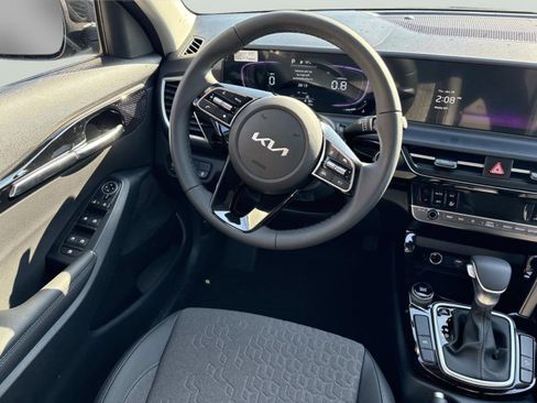 New 2026 Kia Seltos S image 13