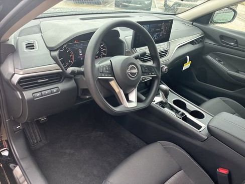 New 2026 Nissan Altima 2.5 SV w/ SV Special Edition Package FWD image 11