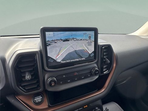 Used 2022 Ford Bronco Sport Outer Banks w/ Tech Package AWD/4WD image 39