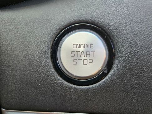 Used 2019 Kia Stinger Premium image 37