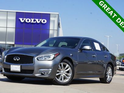 Used 2019 INFINITI Q70 Luxe