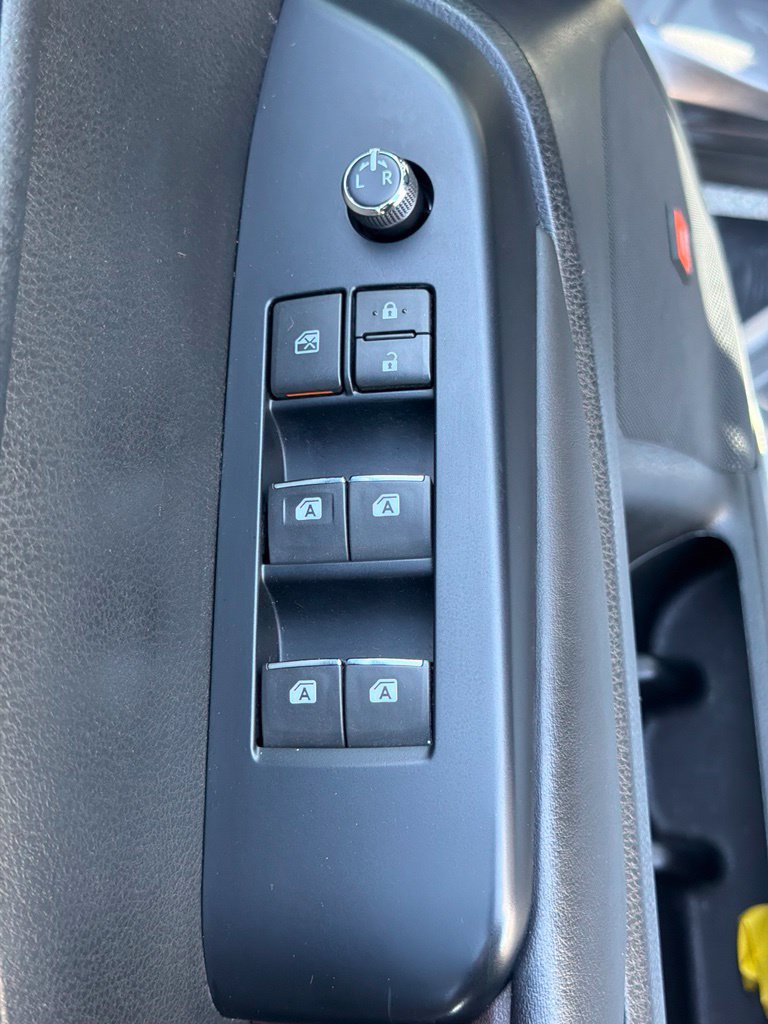 Used 2017 Toyota Highlander Limited Platinum w/ Carpet Mat Package AWD/4WD image 21