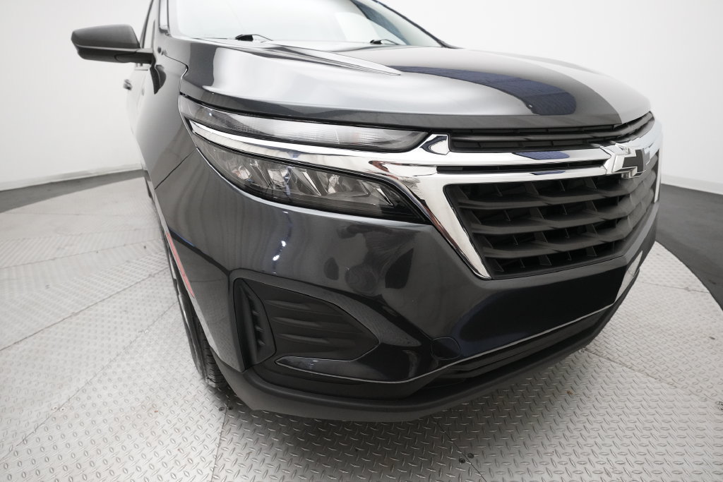 Used 2022 Chevrolet Equinox LS w/ LS Convenience Package FWD image 22