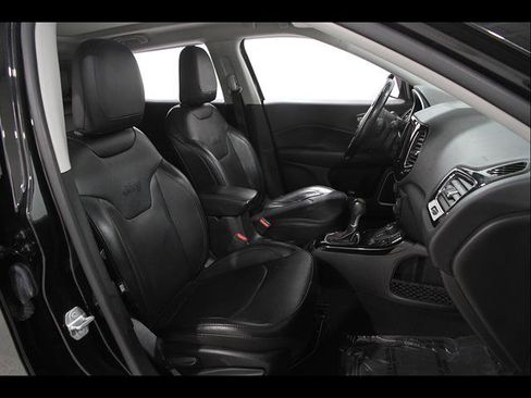 Used 2020 Jeep Compass Limited AWD/4WD image 20