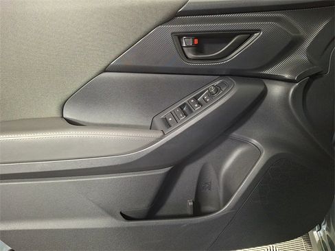 Certified 2025 Subaru Crosstrek 2.0i Premium image 14